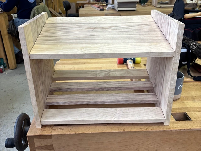 Process Detail for Shoe Rack with Trefoil